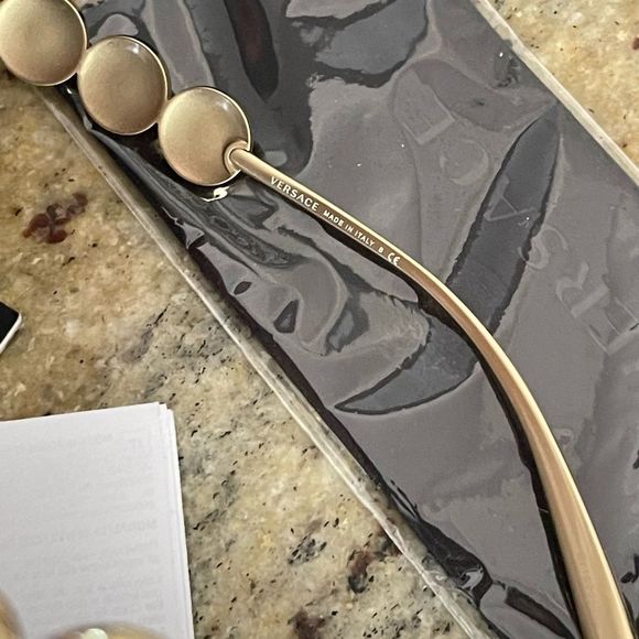 New Versace  sunglasses mod 4375 - Picture 6 of 10